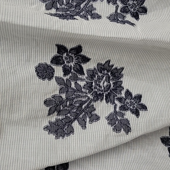 New with tags J Jill large tall blue white stripe flutter collar sleeveless top - Picture 2 of 5